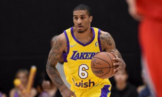 更是直击人 更是直击人