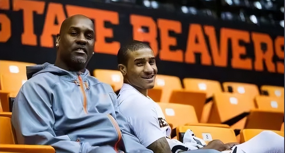 比赛中的高 比赛中的高